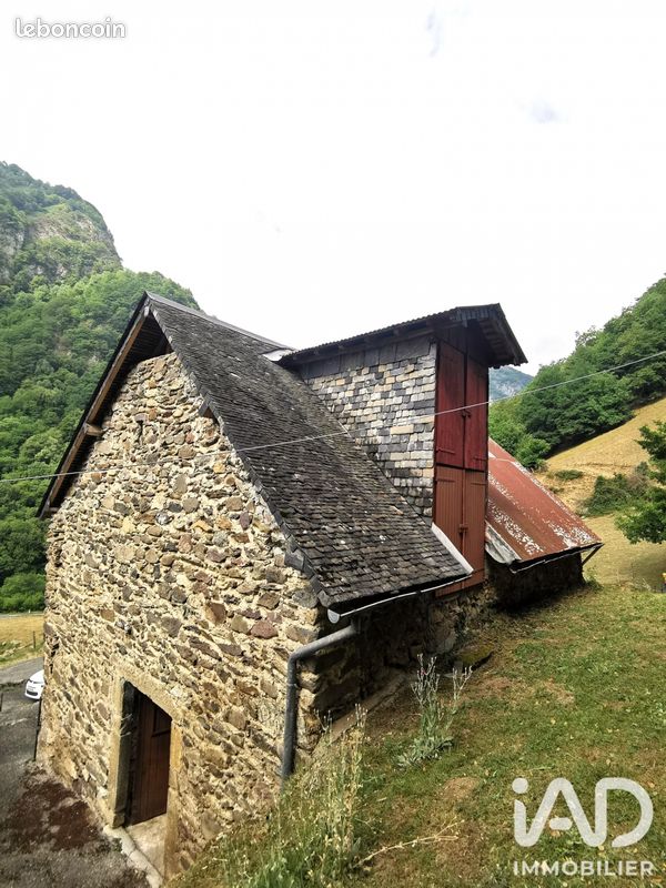 Maison 3 pièces 127 m² · à Cette-Eygun · 127 m² · 54 000 €