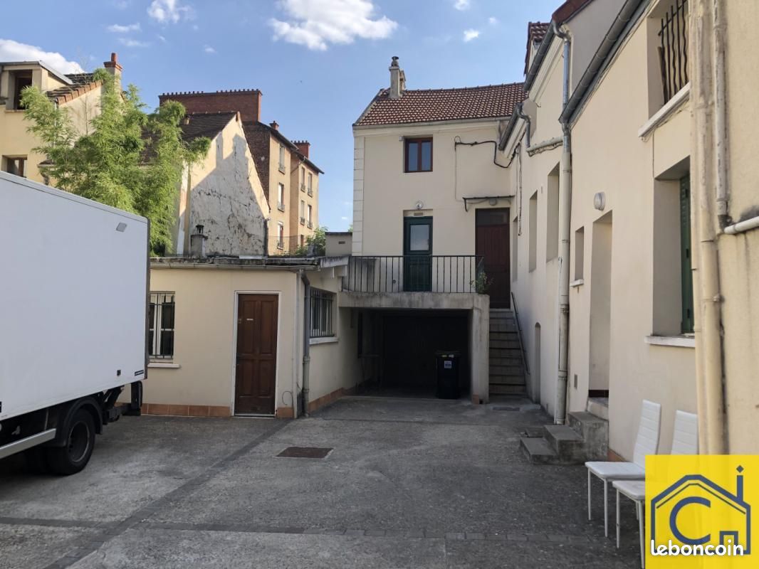 Immeuble 310 m² · à Cormeilles-en-Parisis · 310 m² · 1 200 000 €