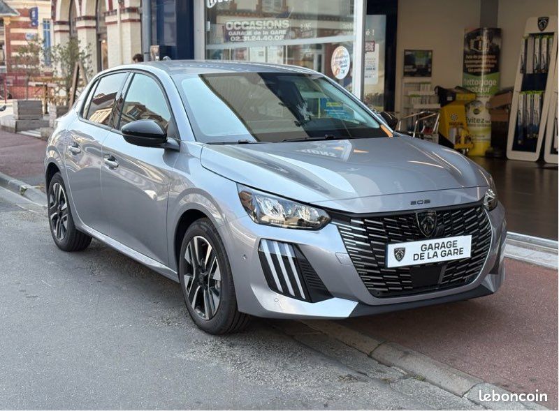 Peugeot 208 Allure 1.2 Turbo 100 – NOUVEAU MOTEUR DISTRIBUTION A CHAÎNE – 500 km – Garantie 8 ans (image 1)