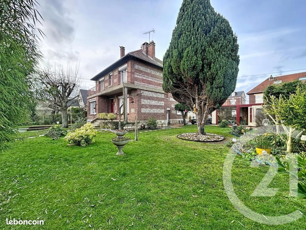Maison 8 pièces 181 m² · à Sotteville-lès-Rouen · 181 m² · 517 000 €