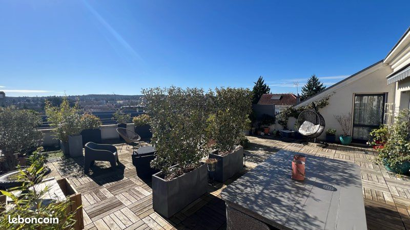 Appartement 4 pièces 103 m² · à Saint-Germain-en-Laye · 103 m² · 945 000 €