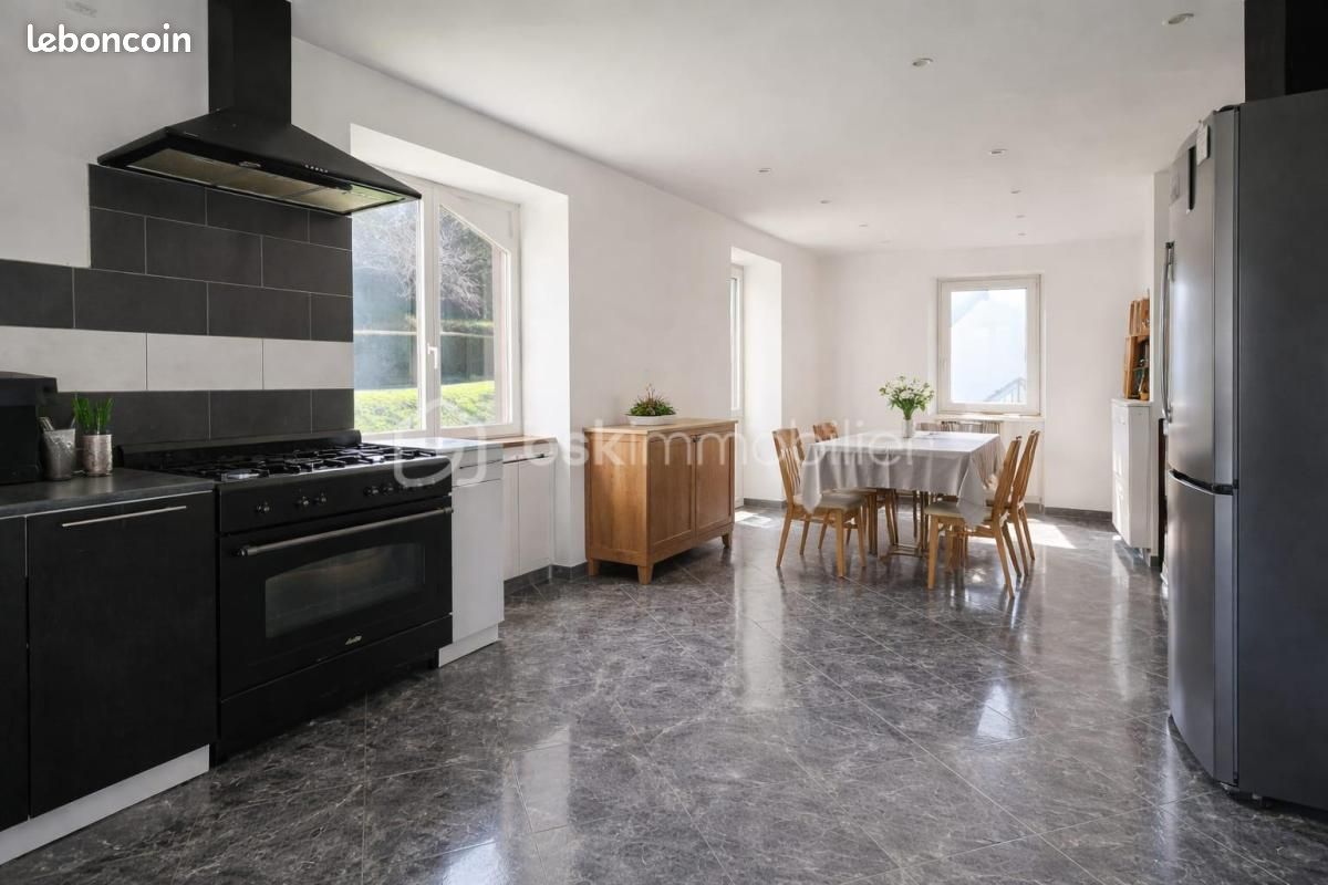 Maison 7 pièces 183 m² · à Sainte-Croix-aux-Mines · 183 m² · 208 000 €