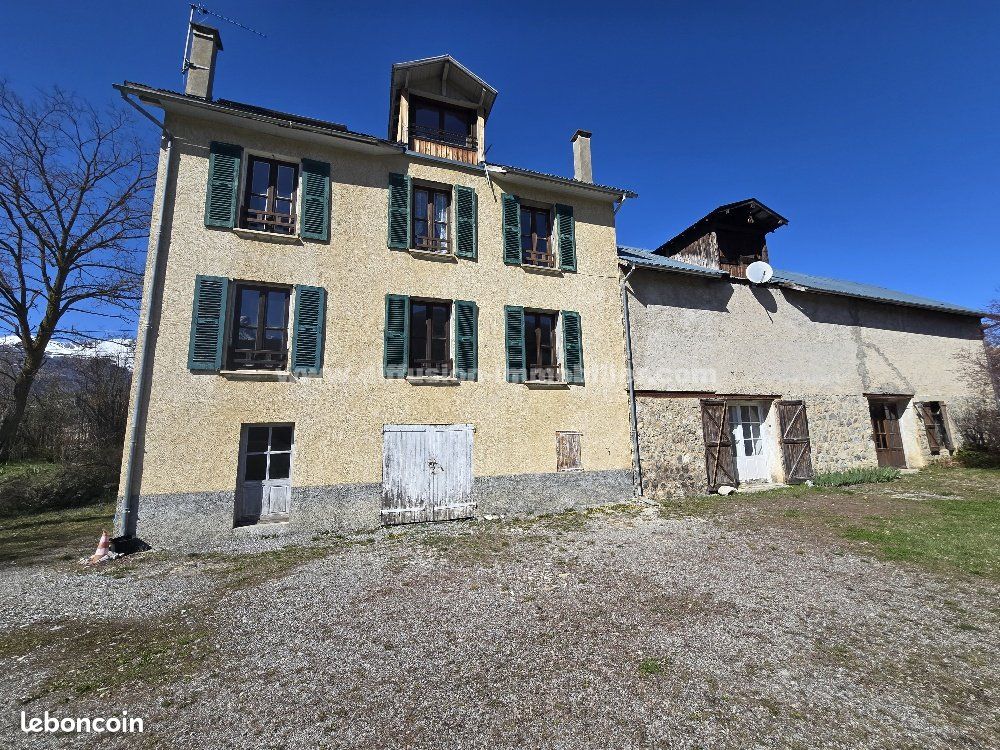 Maison 12 pièces 124 m² · à Barcelonnette · 124 m² · 299 900 €