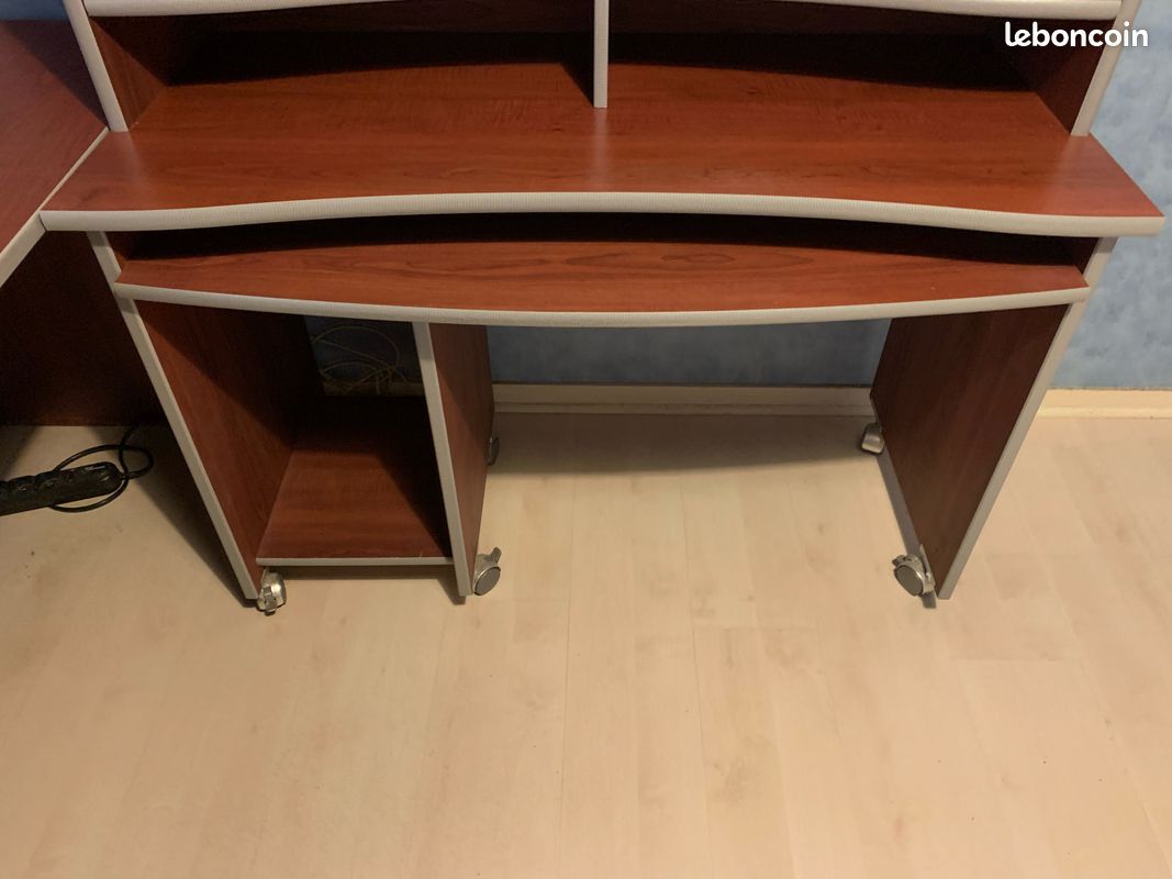 Bureau d'ordinateur (image 3)