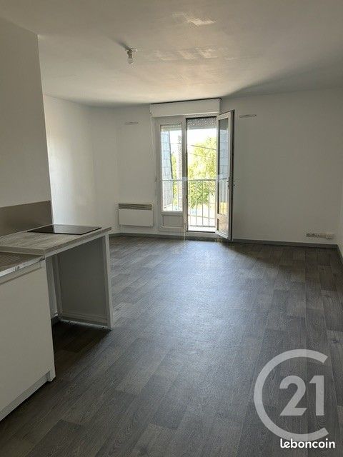 Appartement 1 pièce 25 m² · à Viry-Châtillon · 25 m² · 520 €