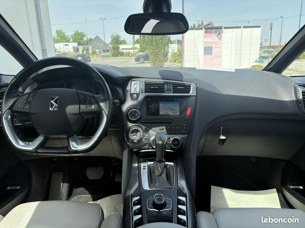 DS DS 5 2.0 HDi - 160 GARANTIE 2 ANS OFFERT - BVA Sport Chic (image 14)
