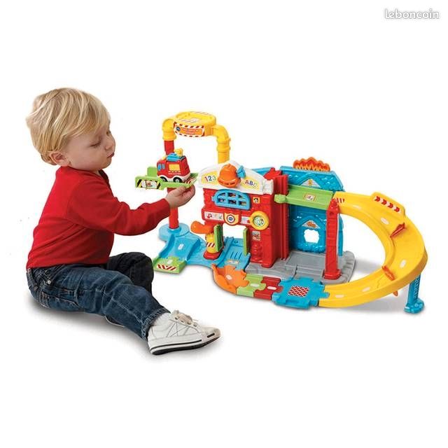 Maxi caserne de pompiers et 4 Tut Tut Bolides VTech jouets voitures (image 6)