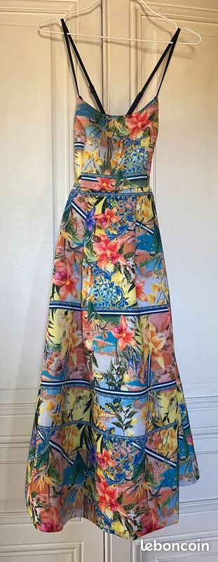 Robe Magnifique Neuve T36 (image 2)