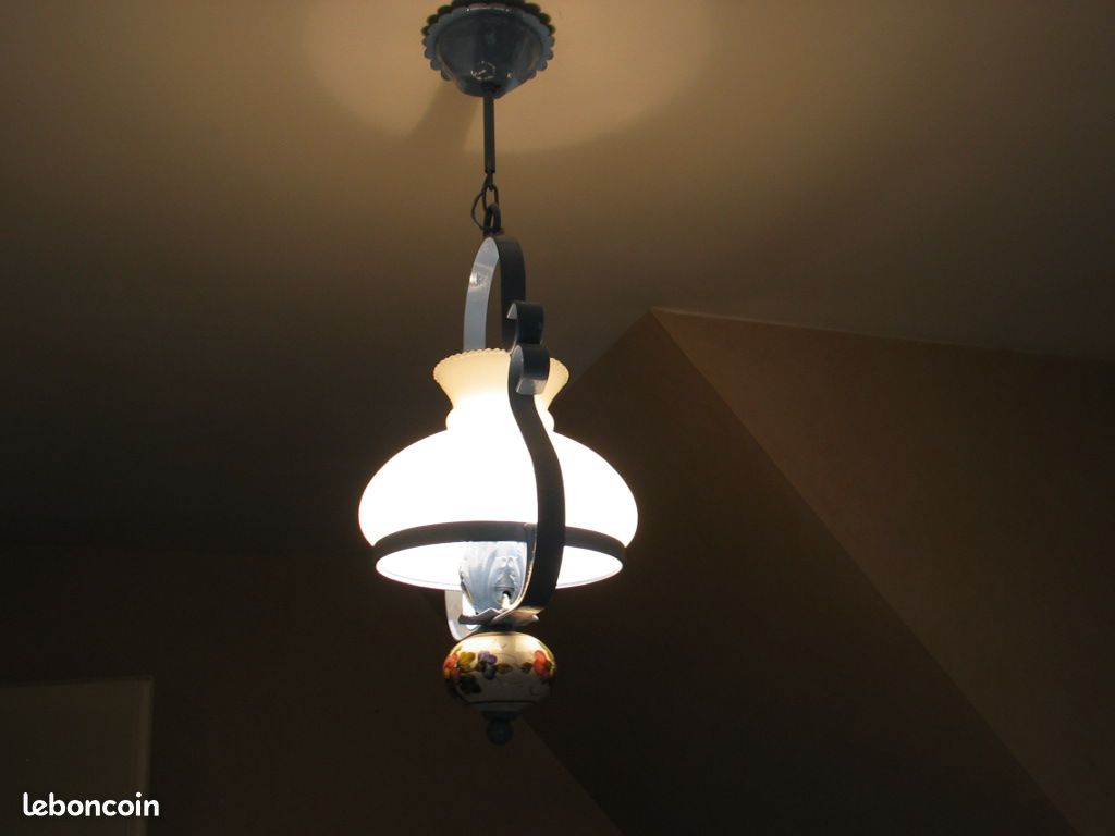 Lustre (image 1)