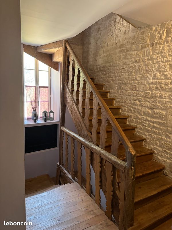 Maison 14 pièces 400 m² · à Niort · 400 m² · 860 000 €