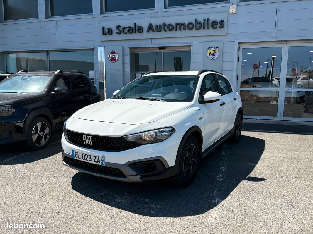 FIAT Tipo Cross (image 1)