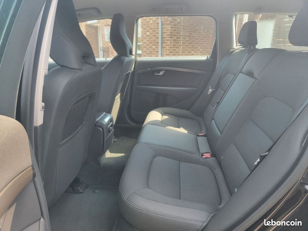 Volvo v70 2l diesel 120ch 2016 (image 10)