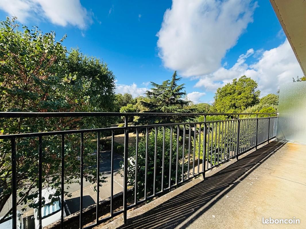 Appartement 4 pièces 99 m² · à Rochecorbon · 99 m² · 241 500 €