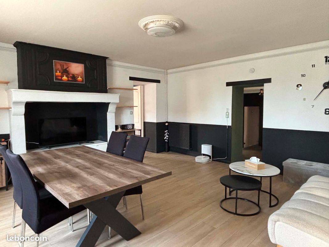 Maison 9 pièces 158 m² · à Écommoy · 158 m² · 230 000 €