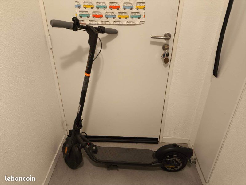 Segway Ninebot F20D Trottinette (image 2)