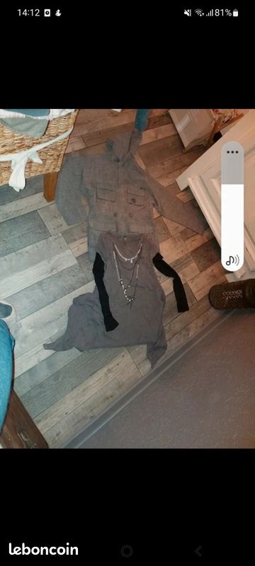 Divers vêtements (image 1)