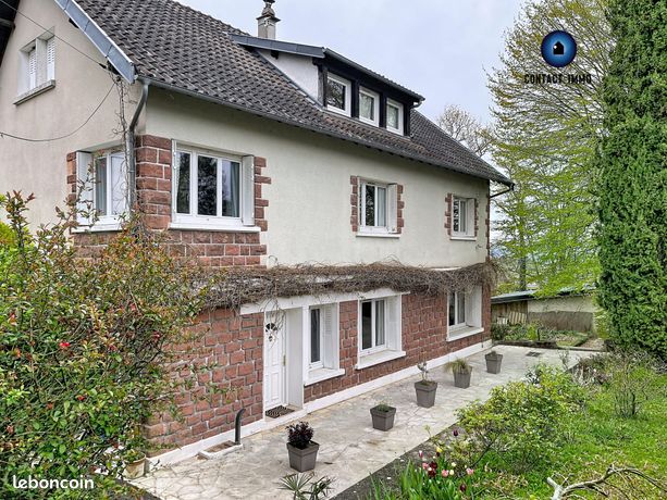 Maison 10 pièces 240 m²