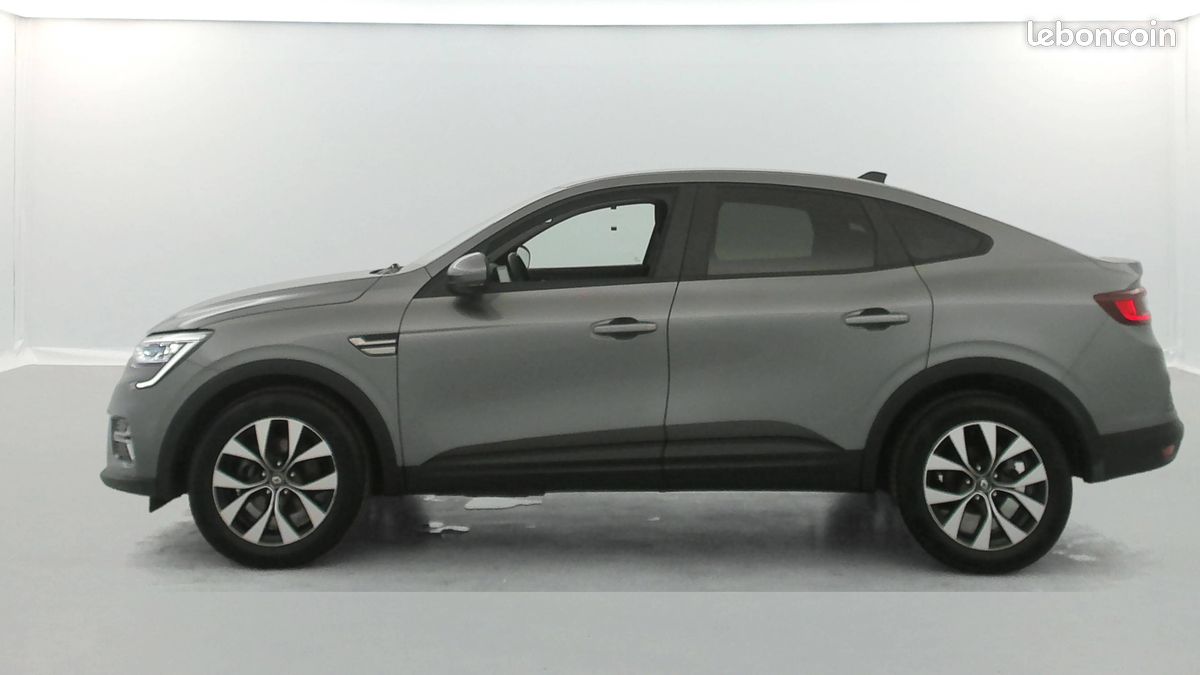 RENAULT Arkana E-Tech hybride 145 - 22 Evolution (image 2)