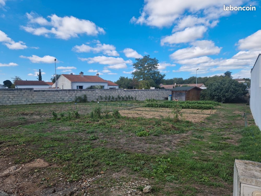 Terrain Andilly · 175 000 €