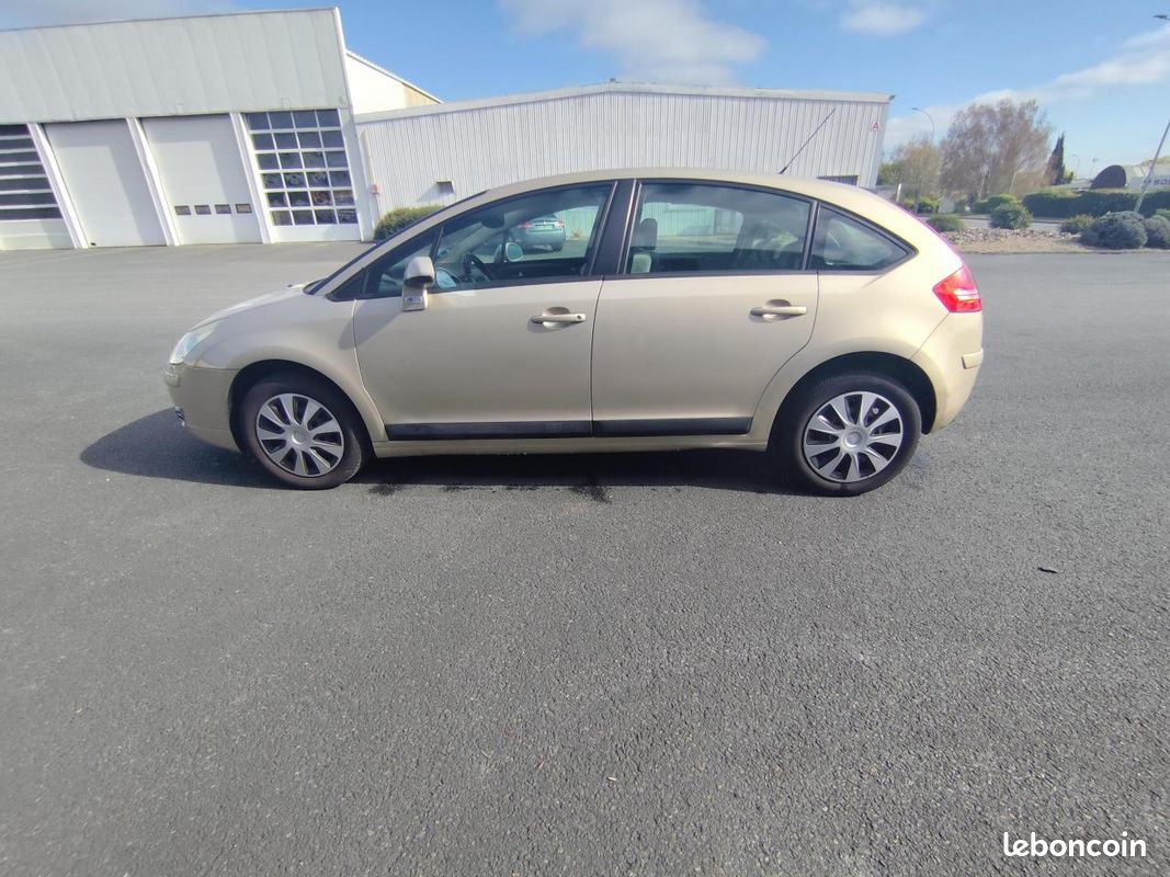 CITROEN C4 1.6i 16V - 110 BERLINE Pack Ambiance PHASE 1 (image 12)