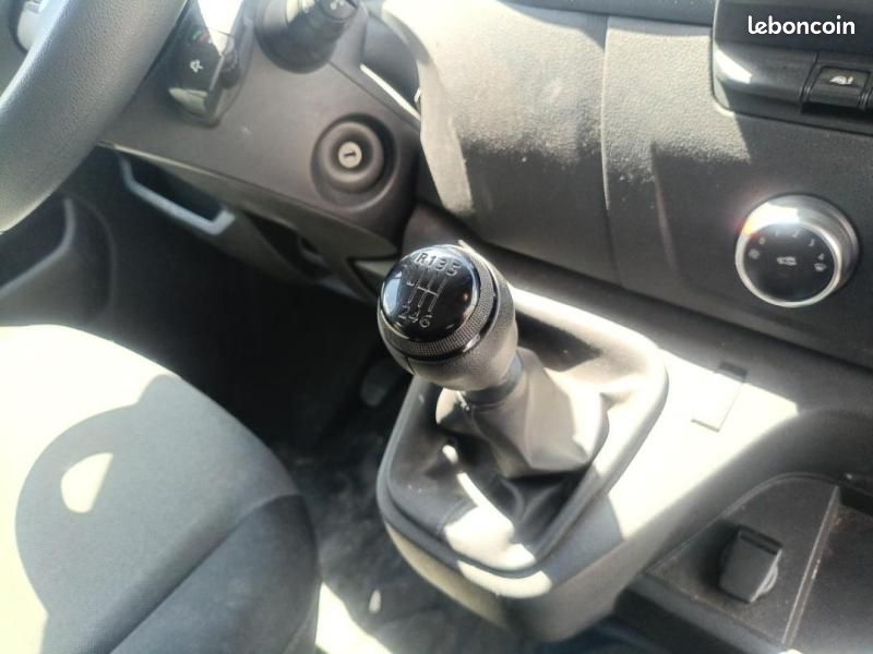 Renault Master CCb F3500 L2 2.3 dCi 135ch Double Cabine Confort Euro6 (image 23)