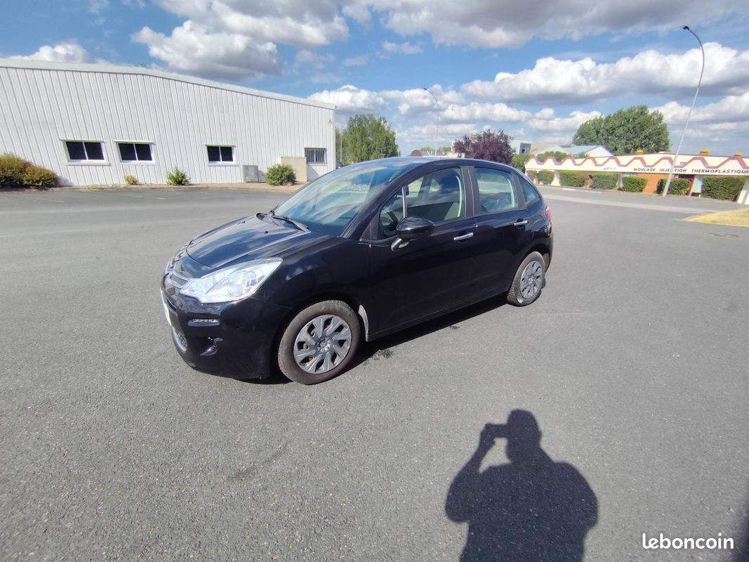 CITROEN C3 1.2 PureTech 12V - 82 2009 BERLINE Confort PHASE 2 (image 1)