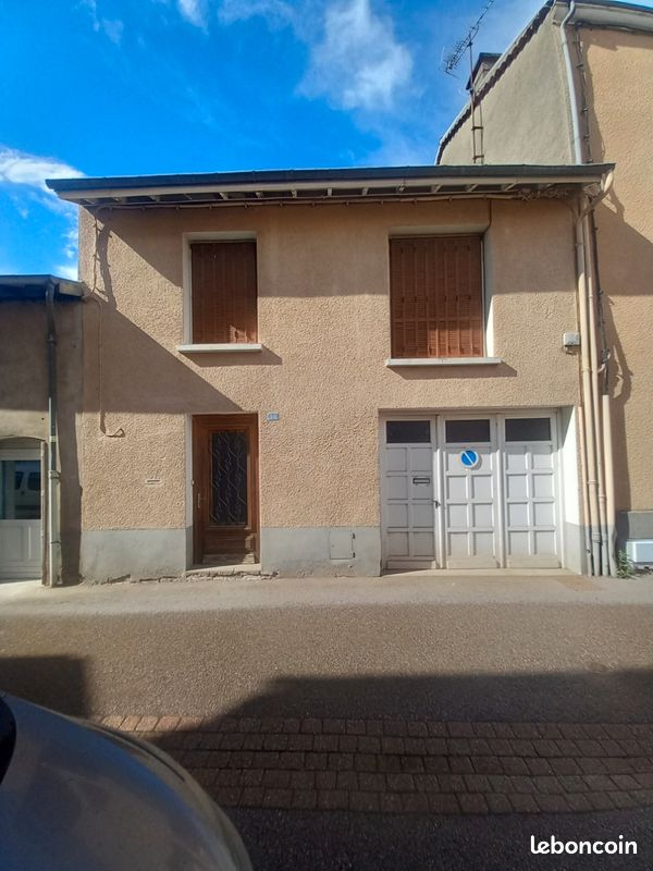Maison 4 pièces 58 m² · à Saint-Germain-Laval · 58 m² · 60 000 €