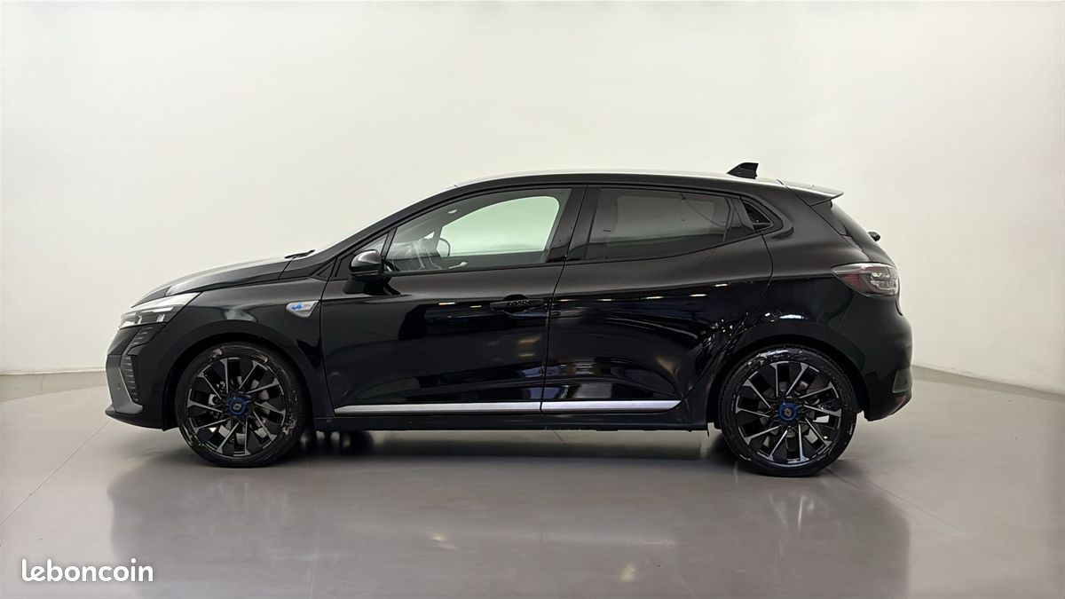Renault clio e tech full hybrid 145 ch gsr2 (image 9)