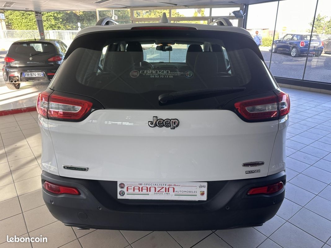 Jeep Cherokee 2.0 L Mjet 140 CV AD1 Longitude Business 4WD 5 portes (avril 2014) (co2 147) (image 5)