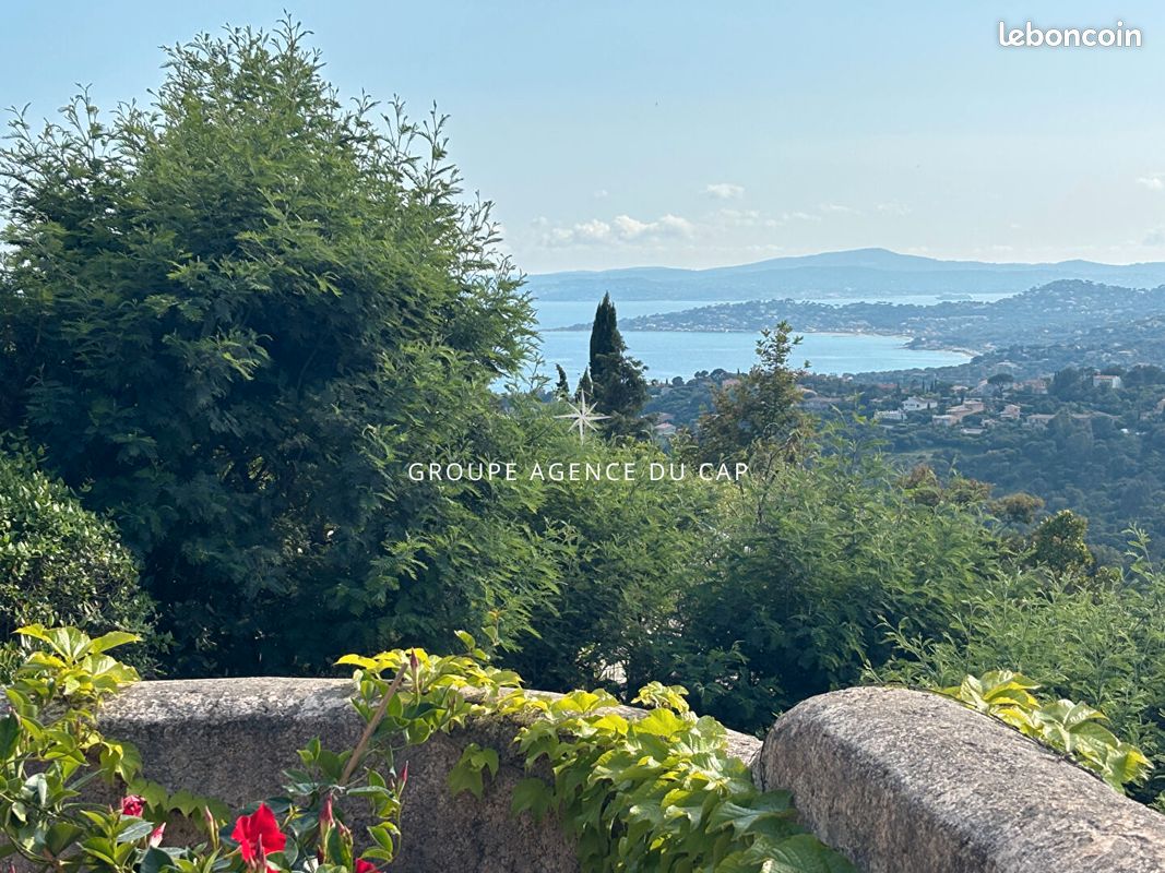 Maison 6 pièces 150 m² · à Roquebrune-sur-Argens · 150 m² · 750 000 €