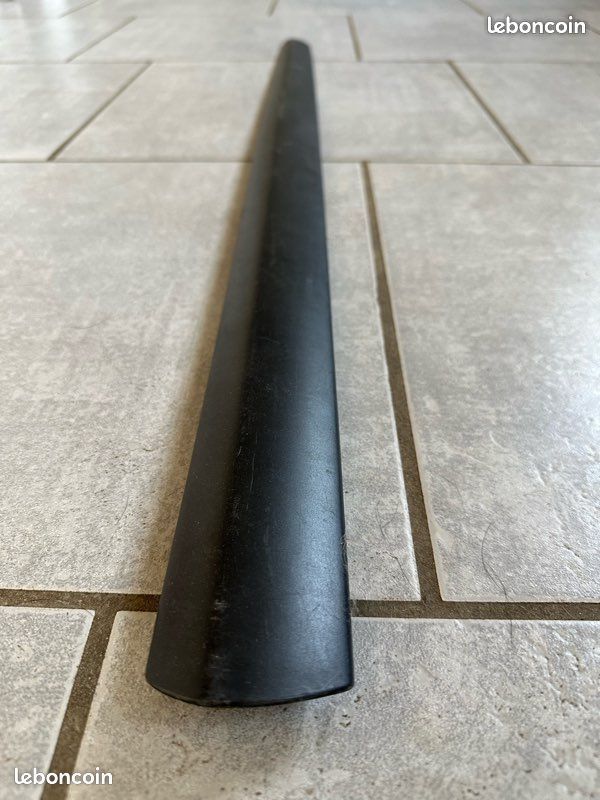 Baguette noir pour porte avant droite 207 (5 portes) (image 2)