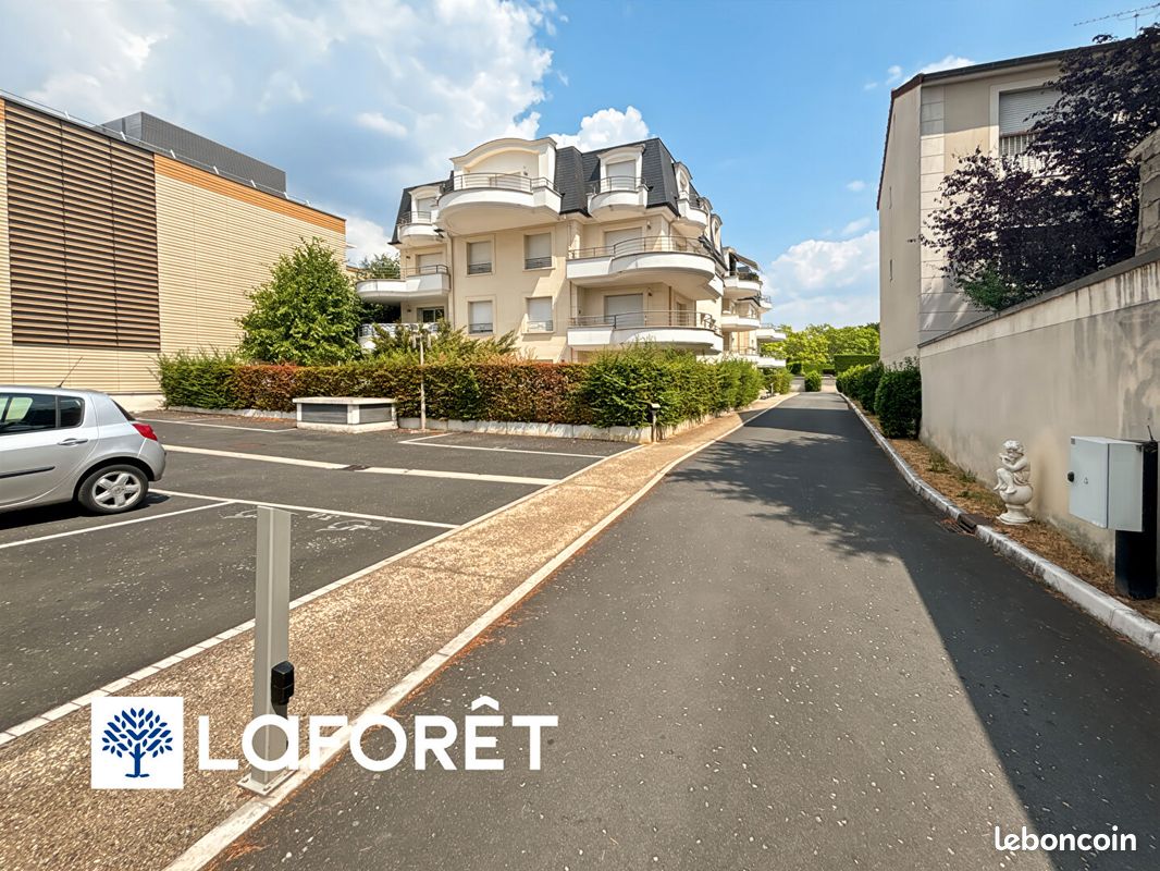 Appartement 2 pièces 54 m² · à Sainte-Geneviève-des-Bois · 54 m² · 249 000 €