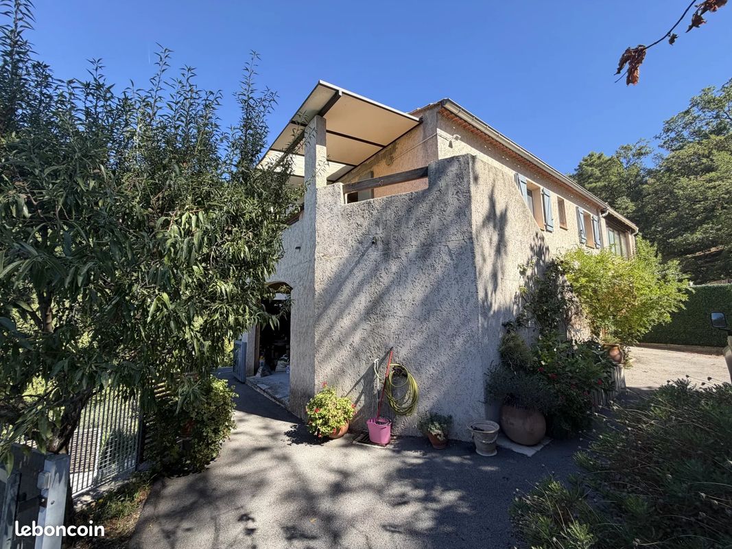 Villa 4 pièces 80 m² (image 1)