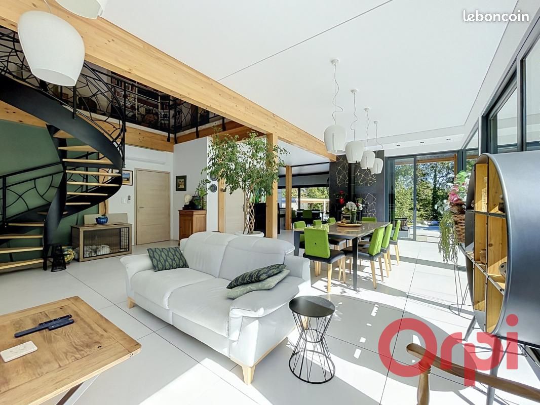 Maison 5 pièces 191 m² · à Meyrié · 191 m² · 630 000 €