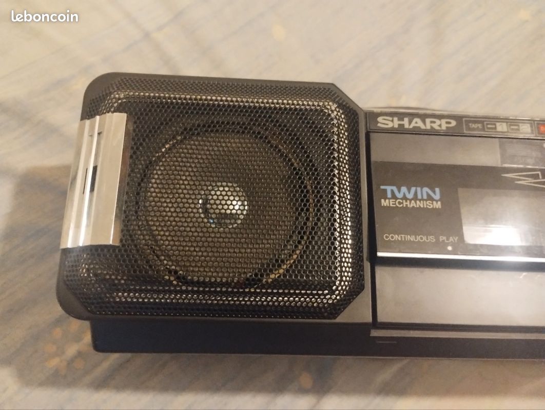 Sharp Radio Boombox Ghettoblaster | Acheter sur Ricardo Sharp Radio Boombox Ghettoblaster | Acheter sur Ricardo