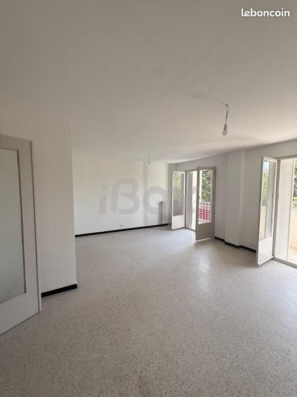 Appartement 4 pièces 71 m² · à Toulon · 71 m² · 775 €