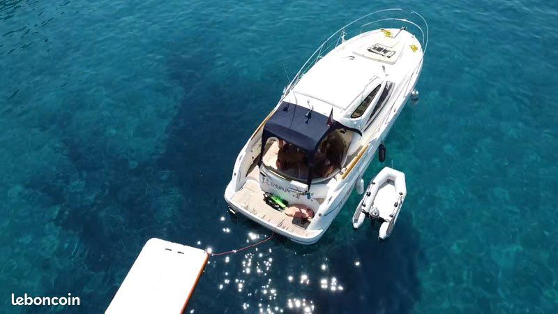 Location bateau vedette prestige 34 (11m) (image 1)