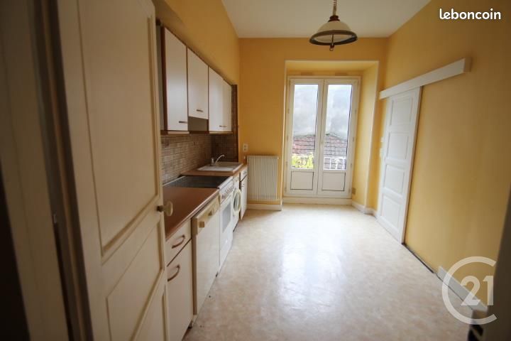 Appartement 4 pièces 92 m² · à Gannat · 92 m² · 533 €/mois