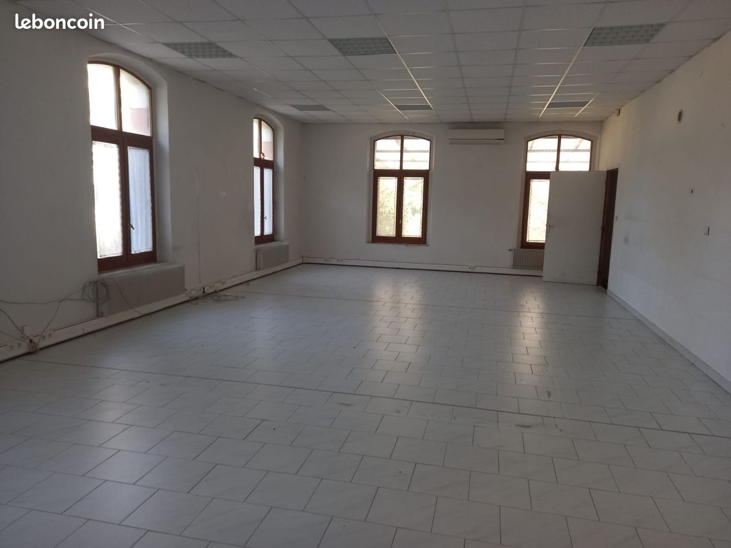 Très grand loft à fort potentiel (image 2)