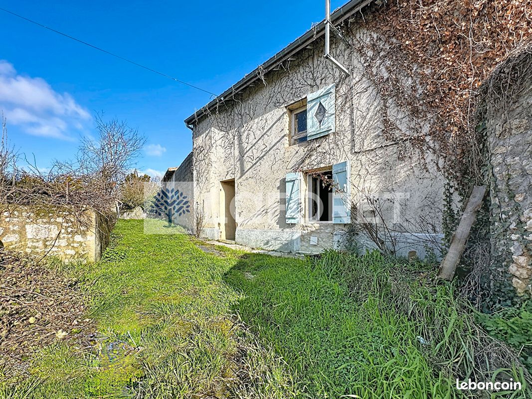 Maison 3 pièces 100 m² · à Moncontour · 100 m² · 72 500 €