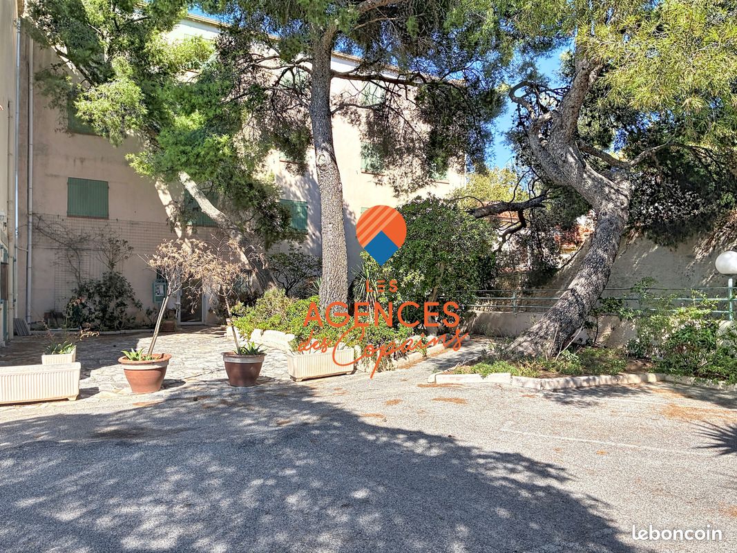 Immeuble 32 pièces 894 m² · à Six-Fours-les-Plages · 894 m² · 1 368 000 €