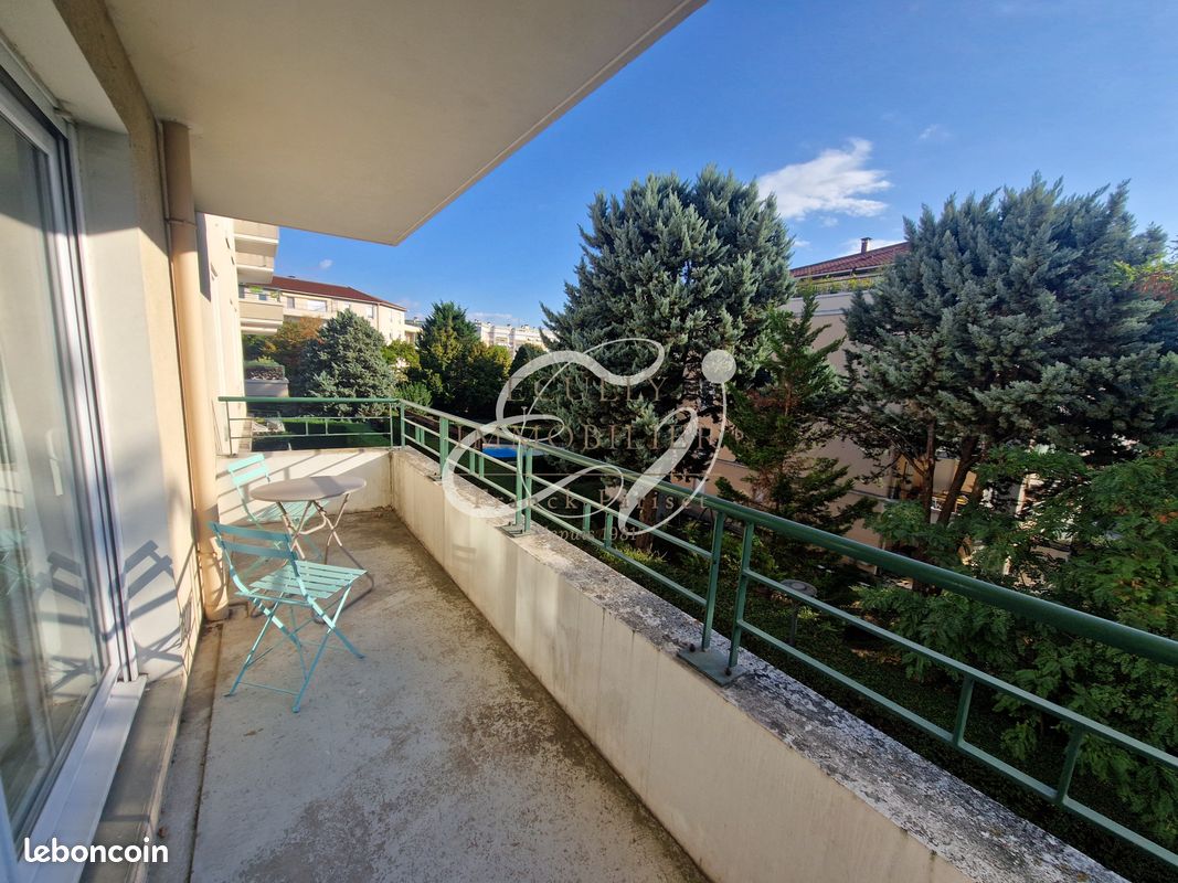 Appartement 2 pièces 49 m² · à Écully · 49 m² · 1 100 €/mois