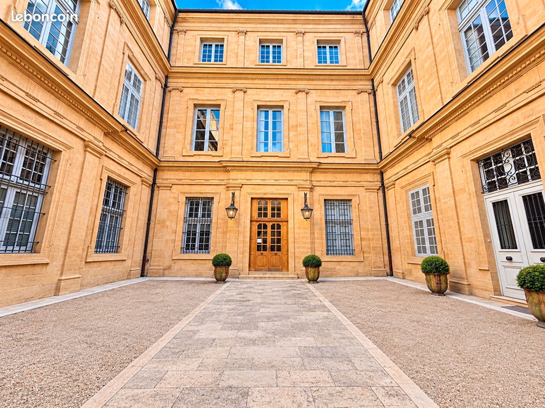 Appartement 1 pièce 38 m² · à Aix-en-Provence · 38 m² · 232 000 €