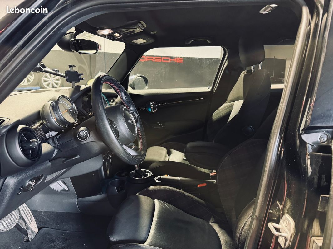 MINI HATCH 5 PORTES Cooper SD 170 ch BVA6 Finition John Cooper Works (image 12)