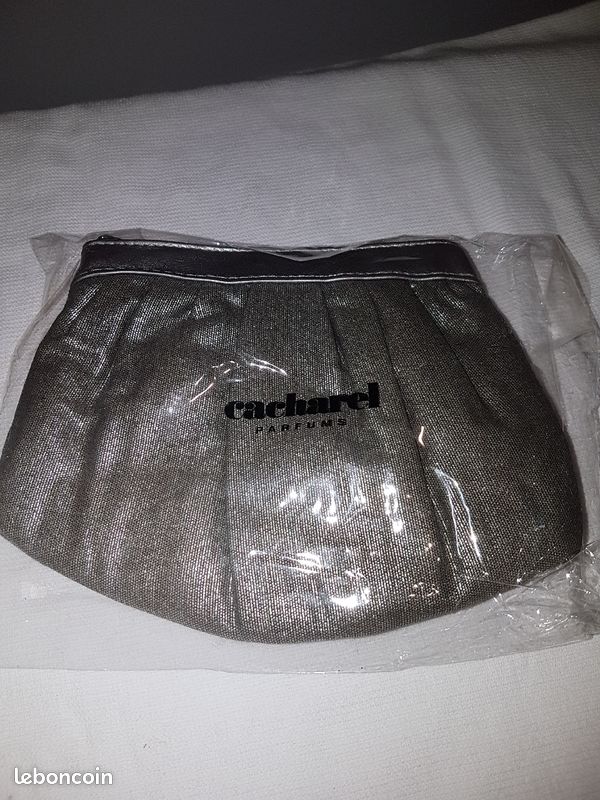 Trousse (image 1)