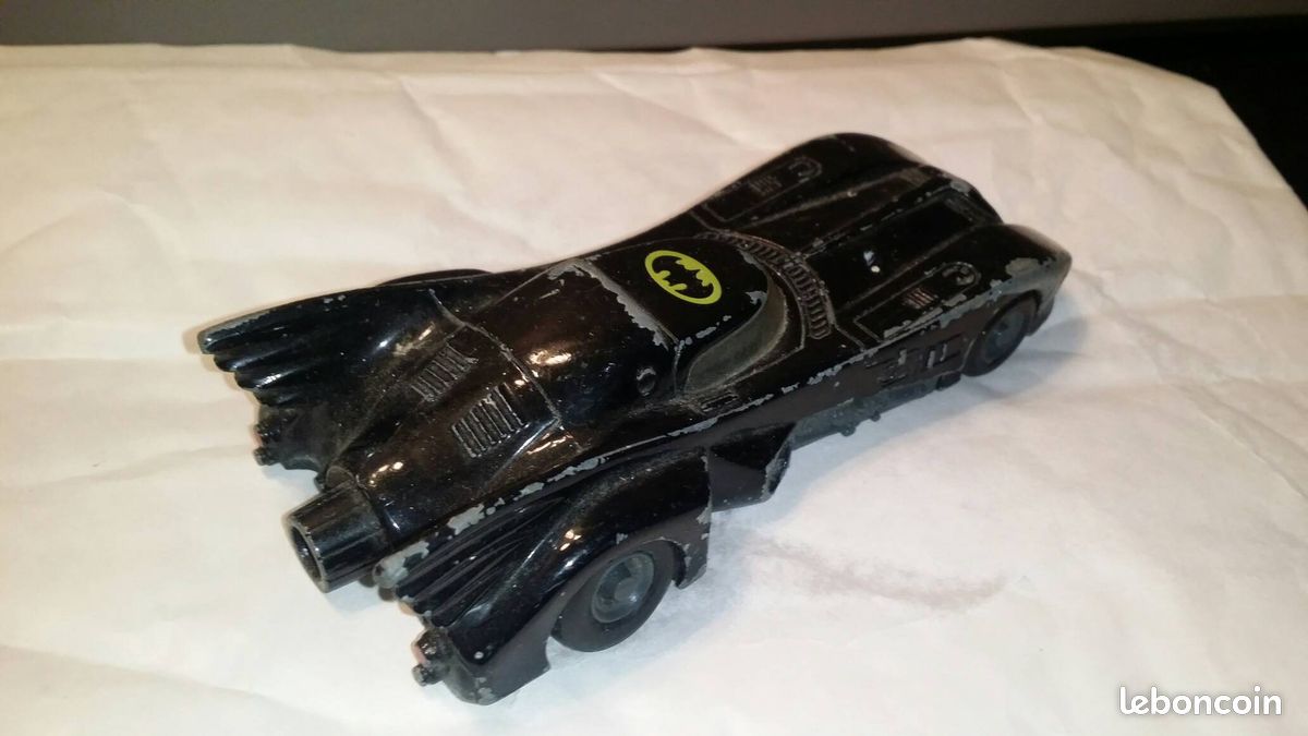 Voiture Batman ERTL (image 1)