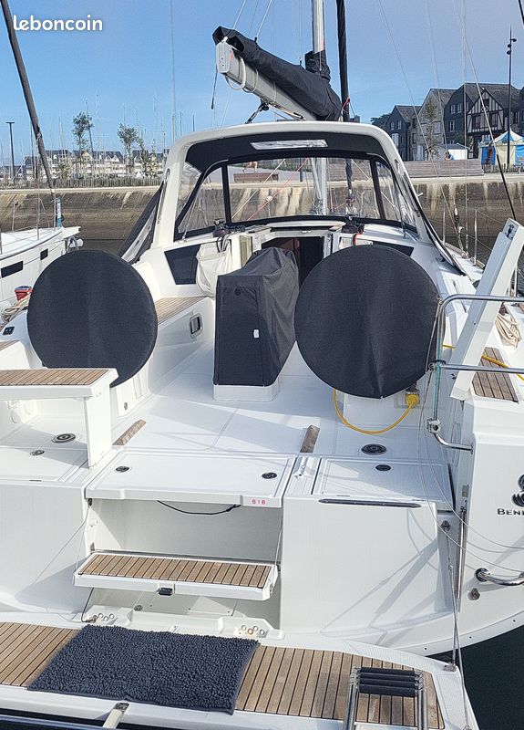 Voilier Bénéteau Oceanis 38.1 TBE (image 10)