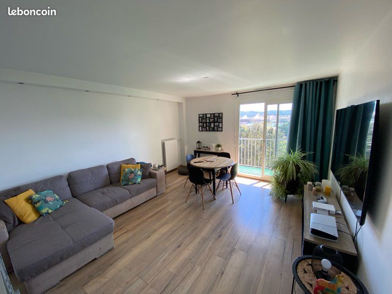 Appartement 3 pièces 75 m² · à Martigues · 75 m² · 1 080 €