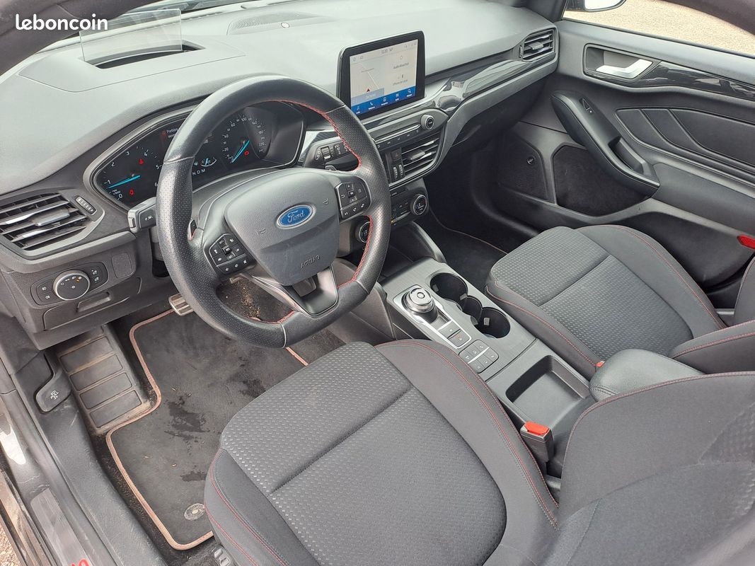 Ford focus 1.5 tdci 120ch st line powershift bva8 (image 25)