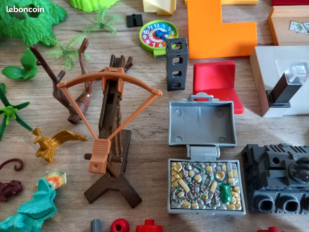 Pièces Détachées Playmobil - Personnage Avec Gilet, Catégorie 5 Réf 39